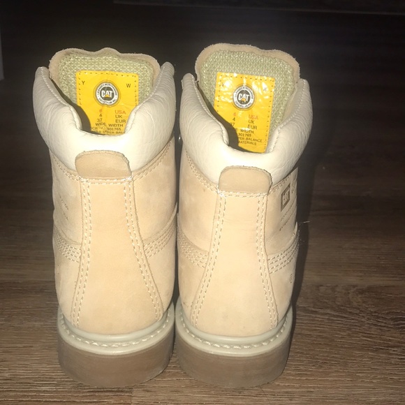 Beige boots - Picture 4 of 7